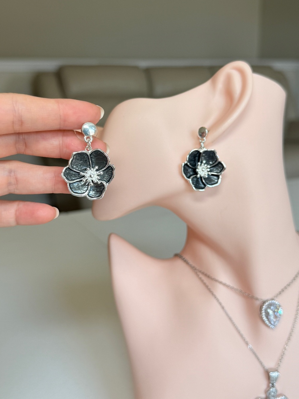 Silver-Tone Black Flower Drop Earrings - Elegant Floral Jewelry